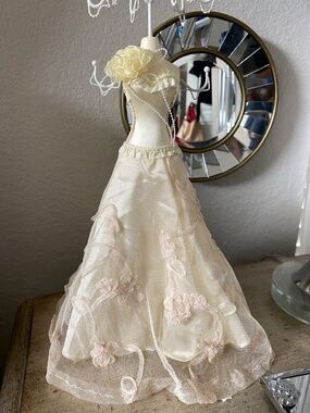 Jewelry Display Mannequin Stand / Holder Dress Form Organizers - Wedding